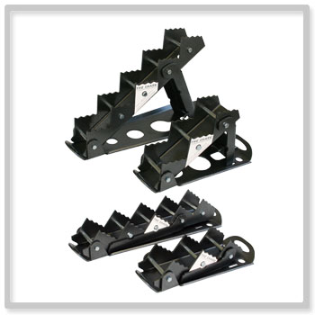 The Shark™ Collapsible Step Cribbing